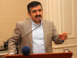 Van Valisinden belediye başkanlarına sitem