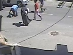 Kaza anı güvenlik kamerasına yansıdı