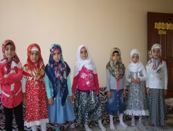 Erganili minikler ilk namazlarını kıldılar