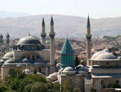 Üç Aylar Başlıyor