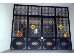 Cizre'deki okul da mühürlendi