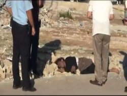 Yol kenarına atılmış kadın cesedi bulundu