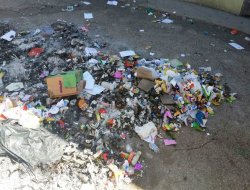 Okulda temizlik sorunu aileleri isyan ettirdi