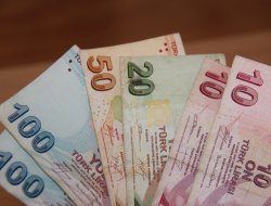 Ekonomi 2014 yılının ilk yarısında yüzde 3,3 büyüdü