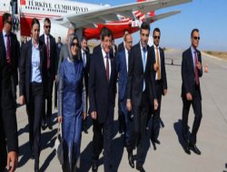 Kılıçdaroğlu'ndan Davutoğlu'na rehineler için teşekkür ve tebrik