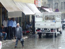 Bitlis'te yağışlı hava etkili olmaya başladı