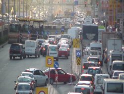 Yol çalışması Diyarbakır trafiğini altüst etti