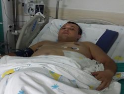 Hasta yakını tarafından bıçaklanan güvenlik görevlisi yoğun bakımda