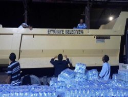 Eyyübiye Belediyesinden mültecilere yardım