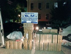 Saman yüklü araçtan kaçak sigara çıktı