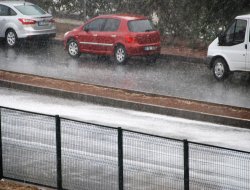 Diyarbakırlılar yağmura hazırlıksız yakalandı