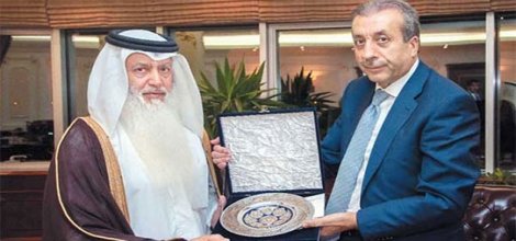 Katar Emiri sakalından tutup Türkiye'ye yollamış!