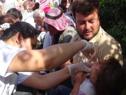 Kobanili çocuklar sağlık taramasından geçiriliyor