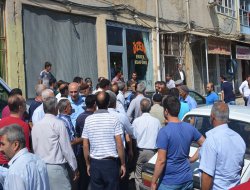 Kozluk'ta zabıta ile tablacı arasında kavga