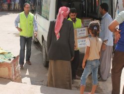 YAR-DER'den Kobanililiere temizlik malzemesi yardımı