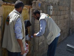 Selam-Der'den bayram öncesi 80 aileye yardım