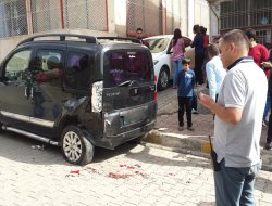 Otomobilin çarptığı çocuk öldü