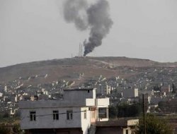 IŞİD Miştenur tepesine de bayrak dikti