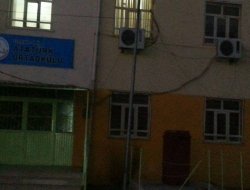 PKK/HDP'liler İdil'de ortaokul yaktı