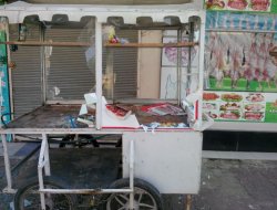 Adana'da yol kesen PKK'lilere vatandaş tepkisi