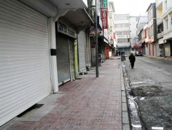Van'da esnaf kepenk açamadı