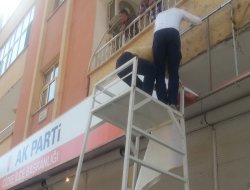 AK Parti Cizre'de tabelasını indirdi