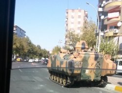 Asker birliklerine geri çekildi