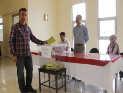 Diyarbakır'da hâkim ve savcılar sandık başına gitti