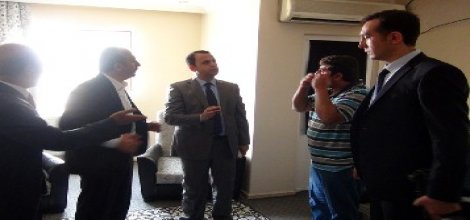 Kaymakamdan PKK'nin katlettiği kişilerin ailelerine taziye ziyareti