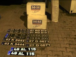 Ambulansta binlerce paket kaçak sigara yakalandı