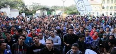 Mısır'da gösterilere katılan çocuklara ceza