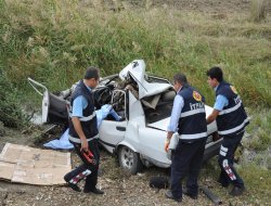 Tarsus'ta trafik kazası: 1 ölü 1 yaralı