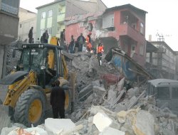 "Van depreminin 3. yılında sıkıntılar devam ediyor"