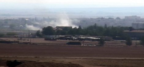 Peşmerge'nin geçeceği sınır kapısı bölgesine yoğun top atışı