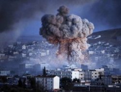 IŞİD'in Bombalı Araçla Saldırı Anı