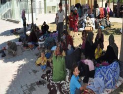 Kuveyt'ten gelen dernekten Suriyelilere yardım