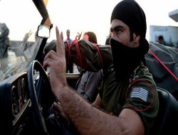 Peşmerge'den Bakanlığından `ABD bayrağı` Açıklaması!