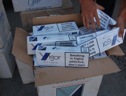 Bitlis'te 196 bin paket kaçak sigara ele geçirildi