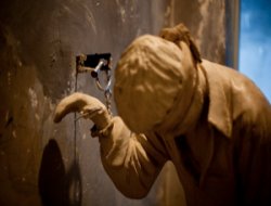 Namaz kılan Müslüman nasıl işkence yapar?