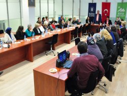 Bursa'daki 28 kadın muhtar toplantıda buluştu