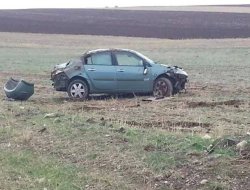 Takla atan otomobilin sürücüsü ağır yaralandı