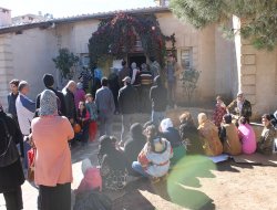 Suriyeli bin aileye gıda yardımı