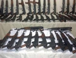 Şırnak'ta 45 kaleşnikof silah daha ele geçirildi