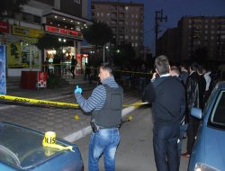 Silahlı kavgada polis yaralandı