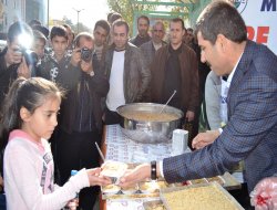 Muş Belediyesinden Aşure ikramı