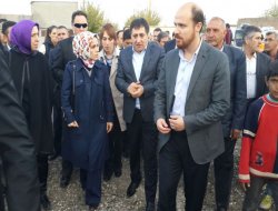 Erdoğan'ın çocuklarından Kobanili sığınmacılara ziyaret