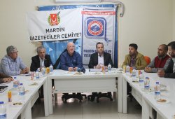 Mardin'de yerel basının sorunları masaya yatırıldı