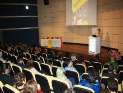 DÜ'de Kariyer Merkezi Modeli Çalıştayı düzenlendi