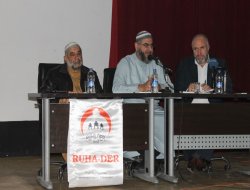 "Müslümanların Kurtuluşu Kur'an ve Sünnetle olur"