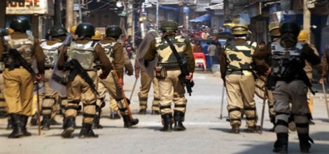 Keşmir'de çatışma: 10 kişi öldü